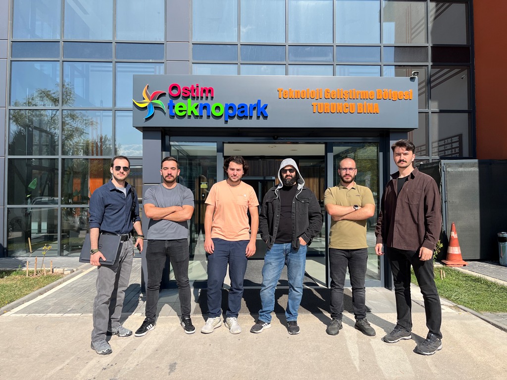 Anadologic Grows to 6 Full Time Engineers